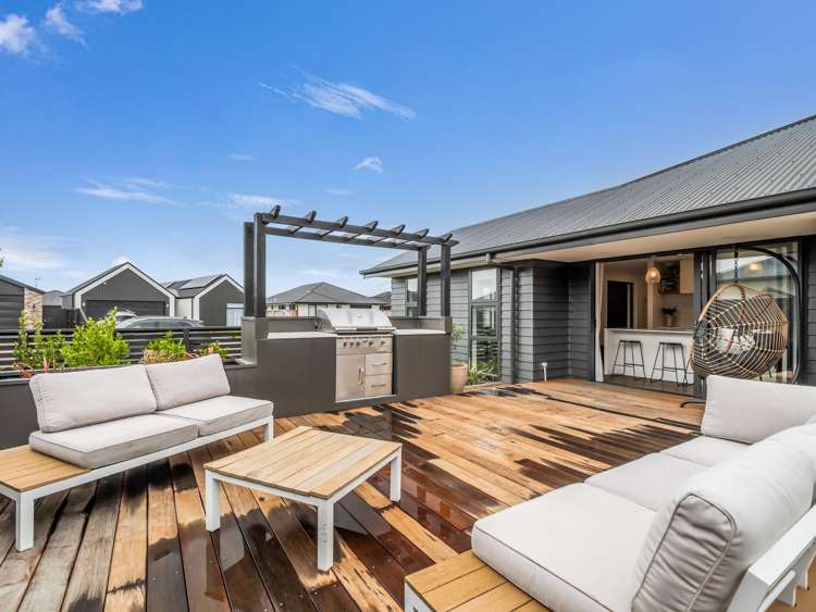 13 Stackwood Avenue_0