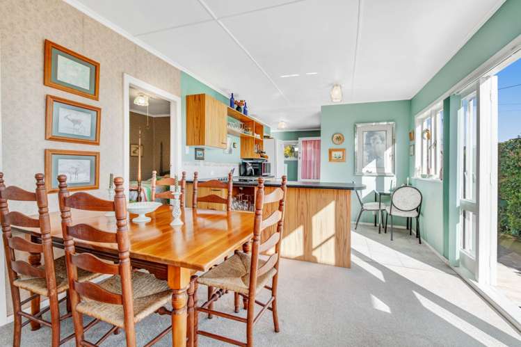 18 Kauri Road Stanmore Bay_9