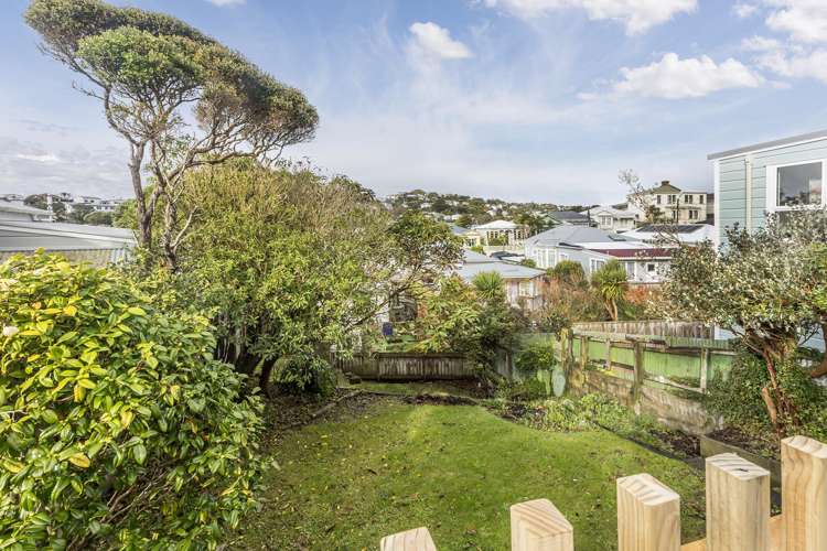 16 Charlotte Avenue Brooklyn_17