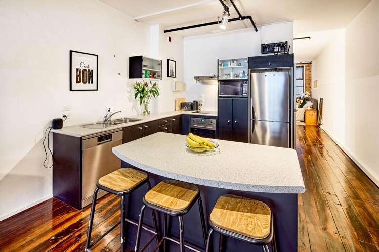 8/20 Egmont Street Wellington Central_9