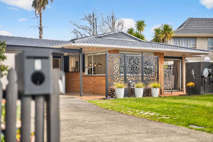 7 Tyrian Close Half Moon Bay_38