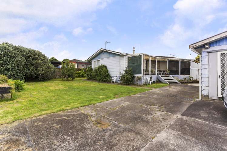 305 Roscommon Road Clendon Park_19