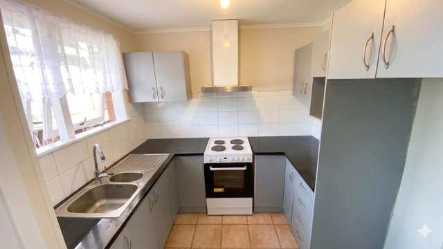 2/82 Portage Road New Lynn_1