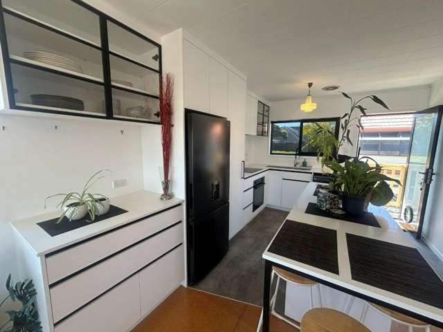 41C Tawa Street 11229_3