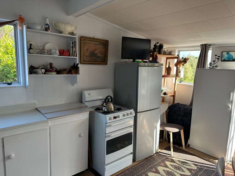 15 Ocean View Crescent Rakino Island_13