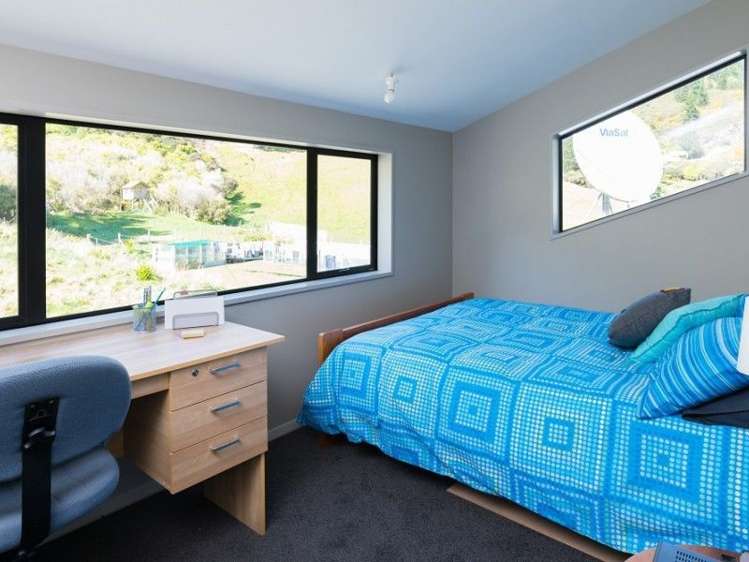 Oyster Bay Queen Charlotte Sound_11