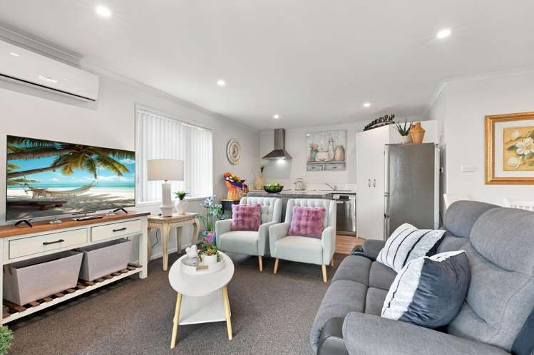 7 Lance Way in the Dunes Lifestyle Village Papamoa_2