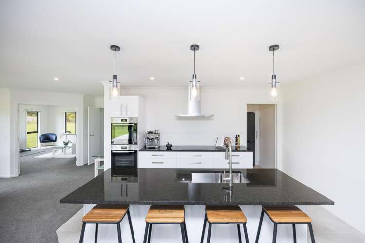 455 Mount Stewart Halcombe Road Halcombe_3
