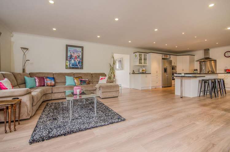 4 Caffreys Avenue Massey_3