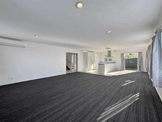 Spacious & Renovated Family Home for Rent