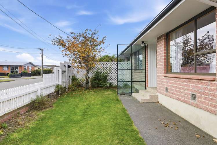 4 Ontario Place Wainoni_16
