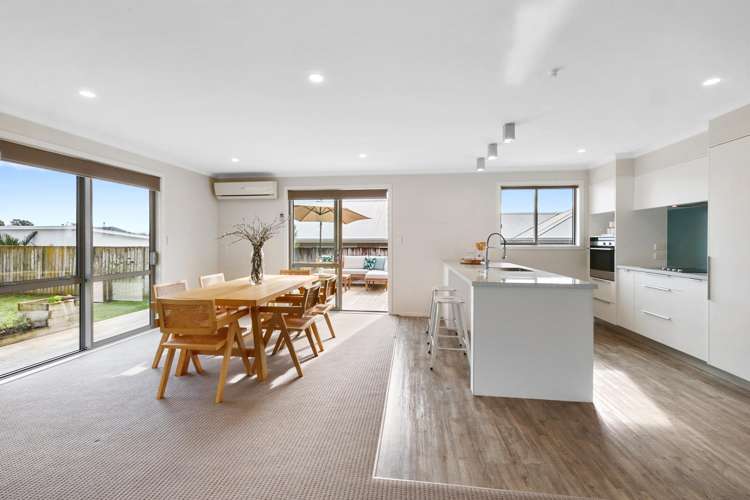 2 Rayner Way Glen Avon_3