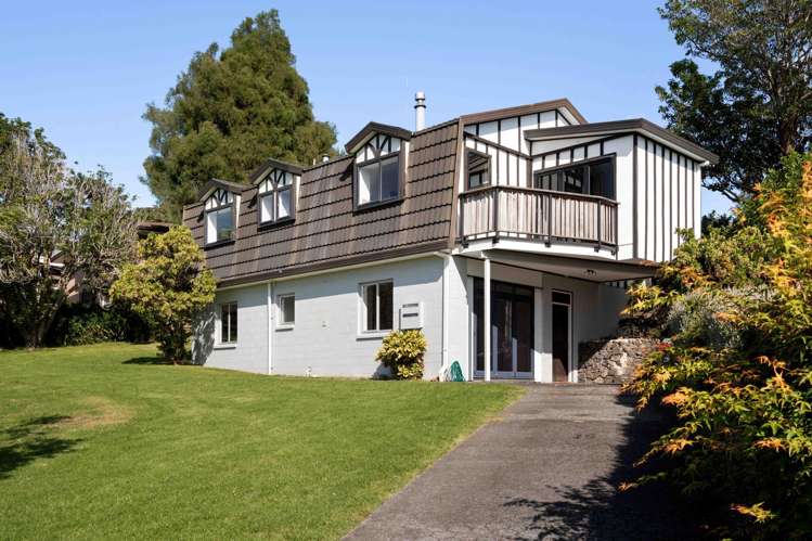 53 Heron Avenue East_0