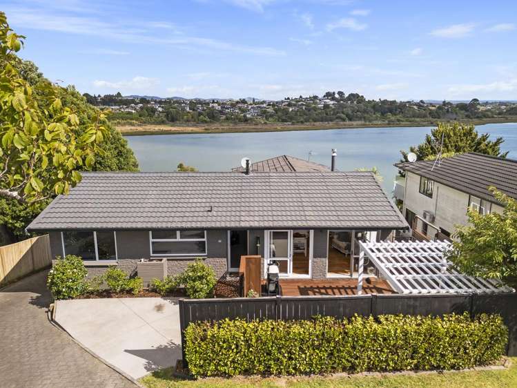 28 Sunny Bay Road Matua_22