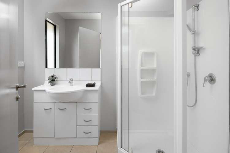 14 Vorbach Place Renwick_10