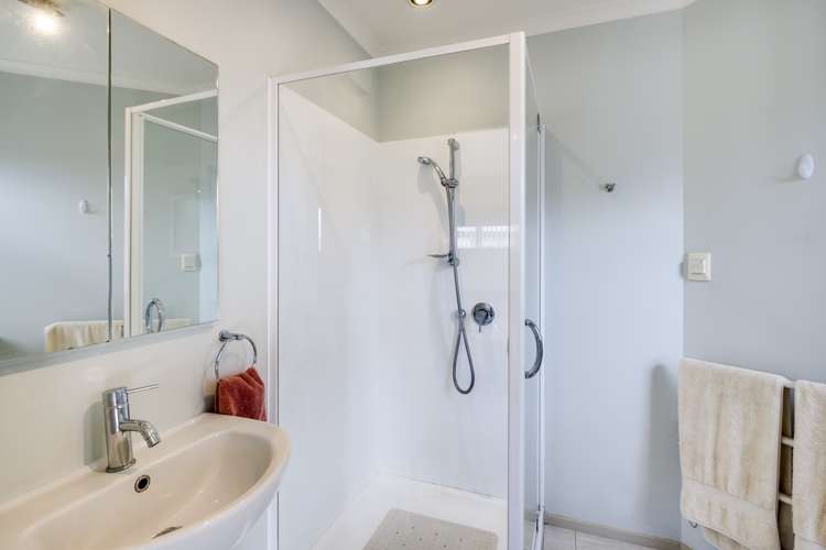 219 Frimley Oaks Frimley_7