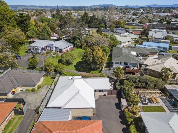 5a Simmonds Grove Greerton_17