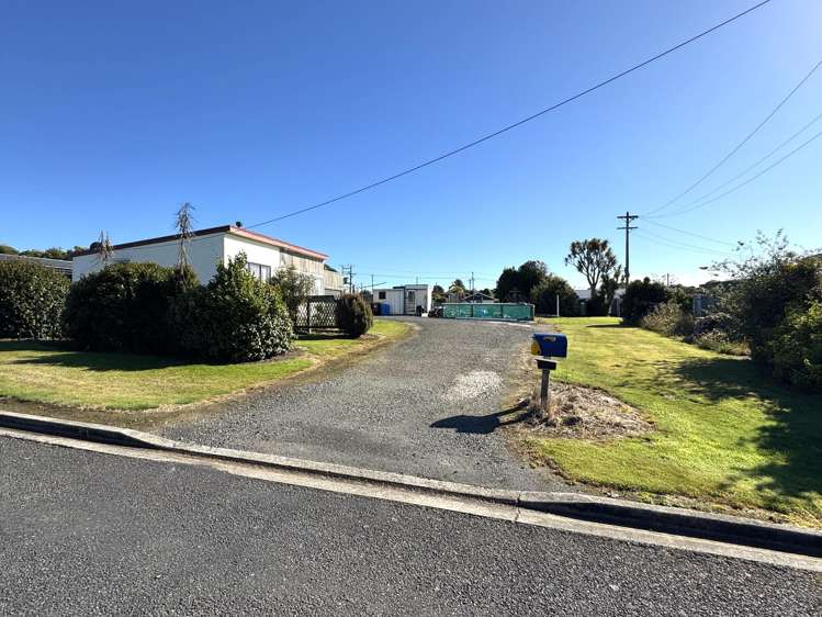 8 Kowhai Street Kaka Point_26