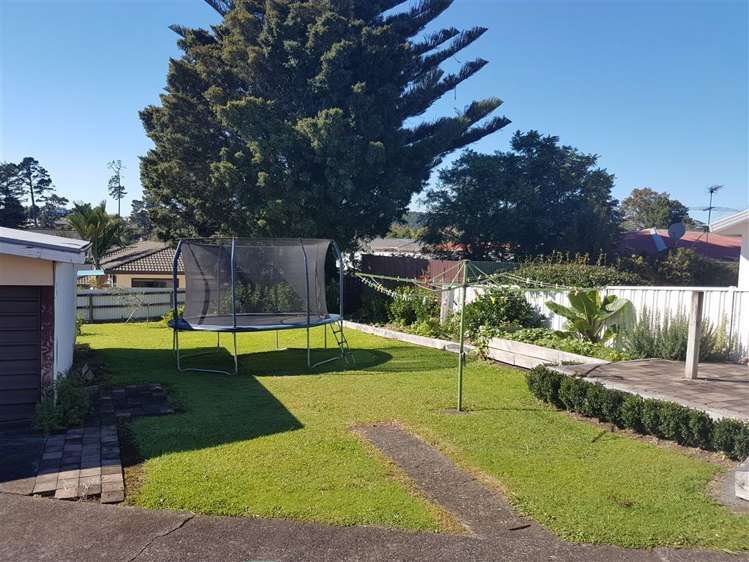 137 Edinburgh Street Pukekohe_5