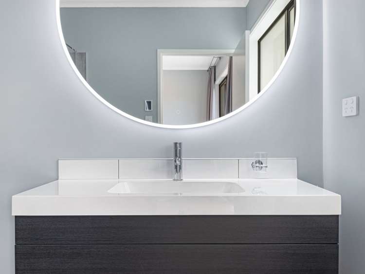 8 Awatiro Drive Kaukapakapa_14