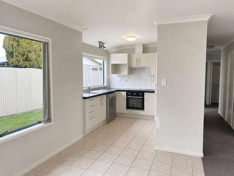 15 Tarbet Street Flaxmere_11