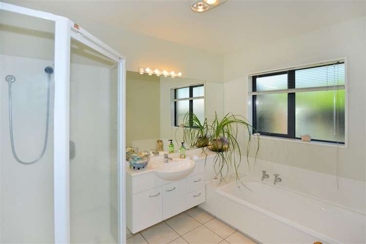 7 Bering Street Northwood_16