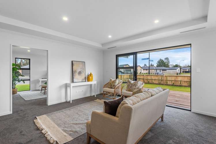 53 Suffolk Drive_2