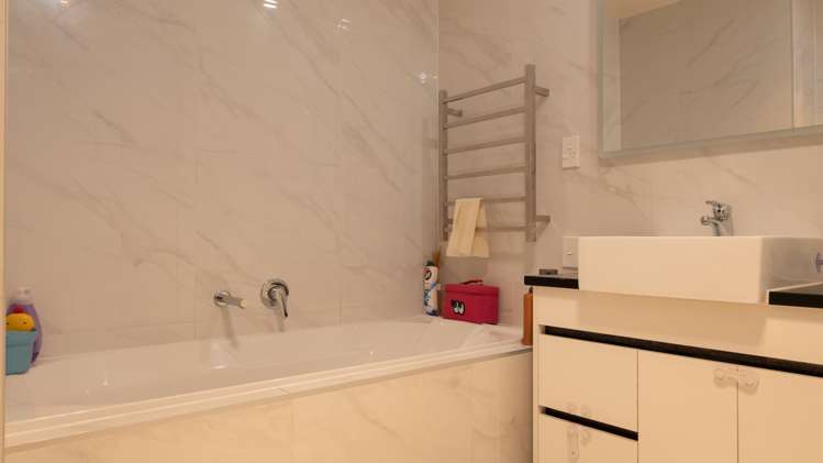 39a Soaring Bird Drive Takanini_12