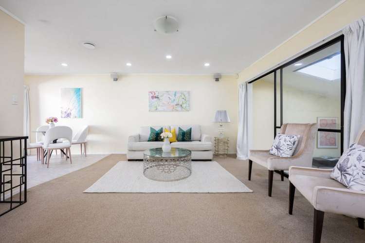 1/56 Oaktree Avenue Browns Bay_15