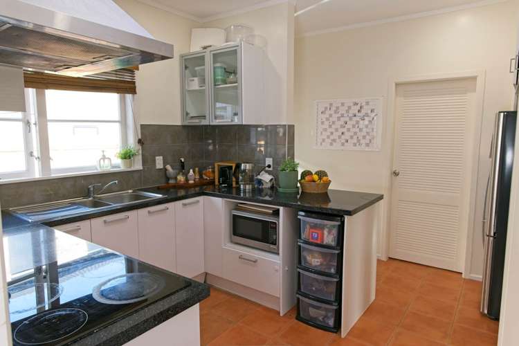 64 Wintere Road Papatoetoe_6