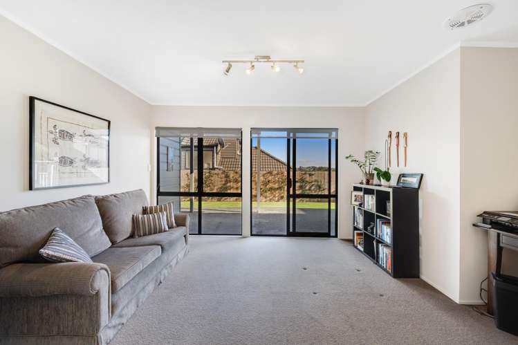 2/19 Devon Road Bucklands Beach_8
