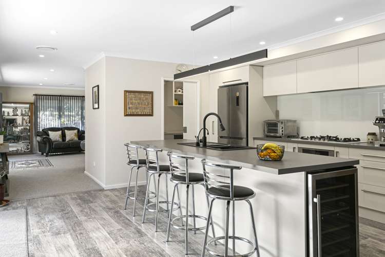 68 Parawera Drive Acacia Bay_17