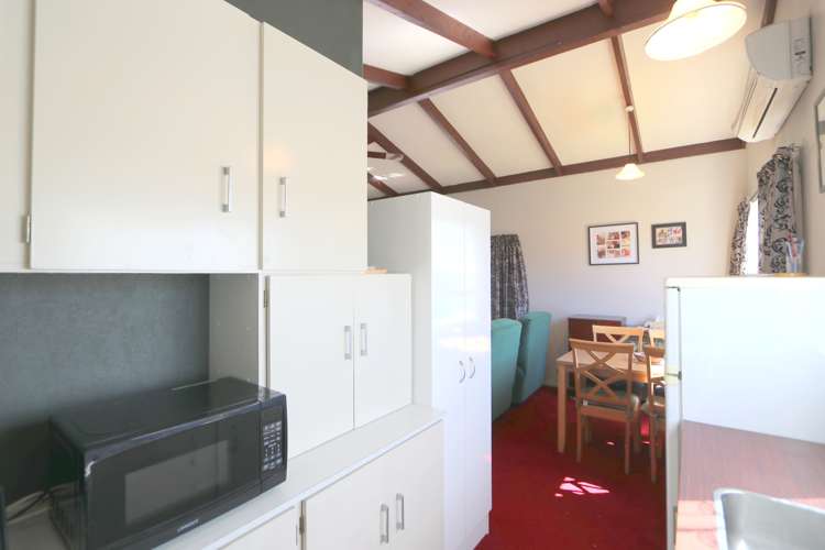 2/246 Crinan Street Appleby_9