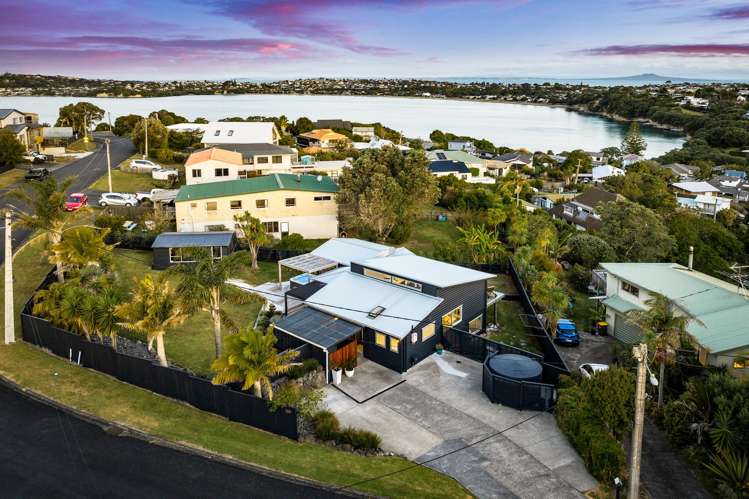 63 Ardern Avenue Stanmore Bay_3