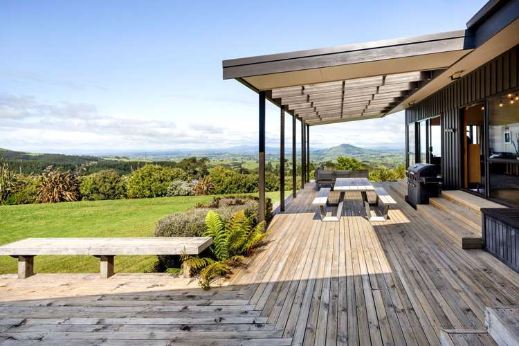 8 Tiwarawara Lane Puketotara_14