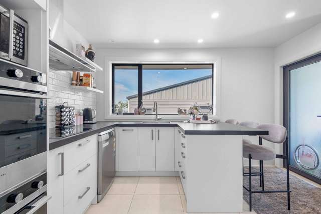 61 Cockerell Street Brockville_4