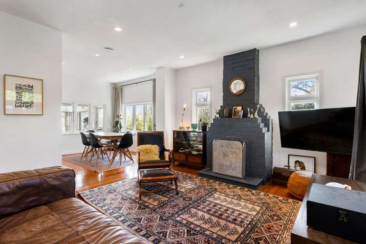 189 Godley Road Titirangi_1