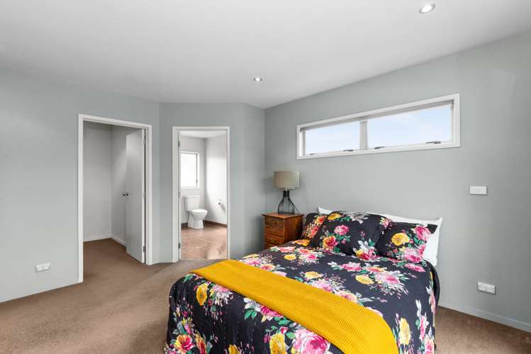 7 Malbec Way Greenmeadows_16