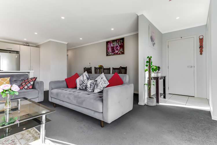 37 Maanihi Drive Rototuna North_5