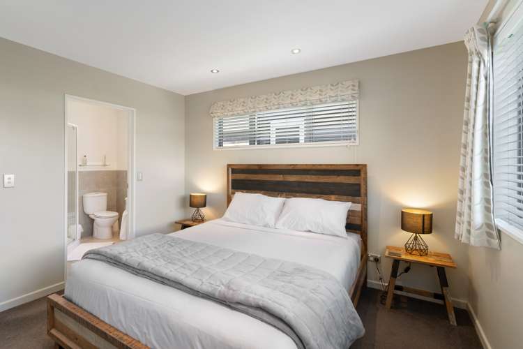 2 Pearce Place Wanaka_17