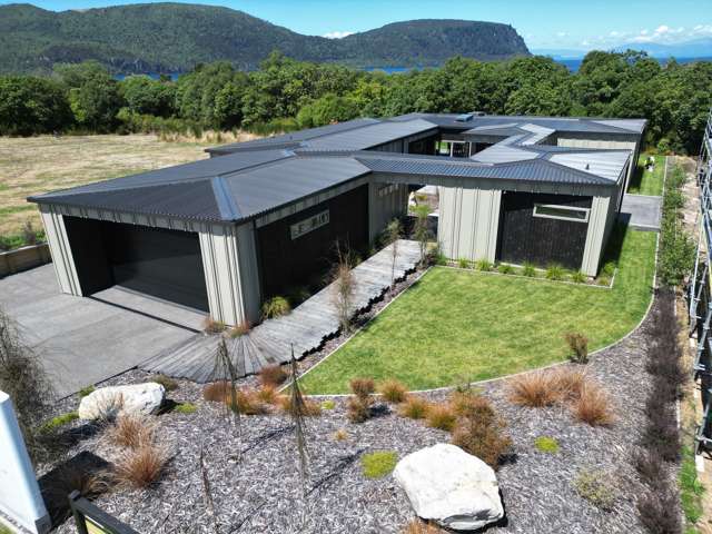 Luxury living in a native bush paradise