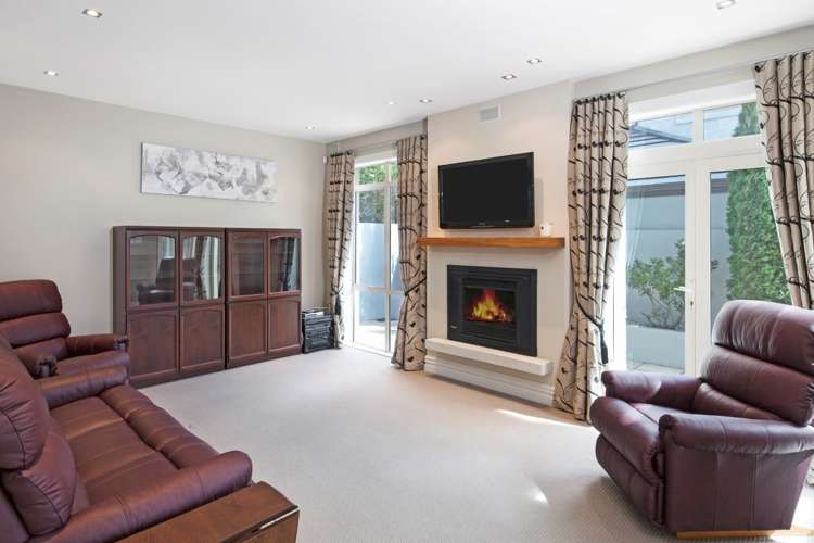 17 Stirling Street Merivale_2