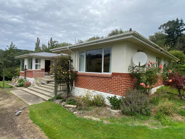 66 Otokia-Kuri Bush Road West Henley_38