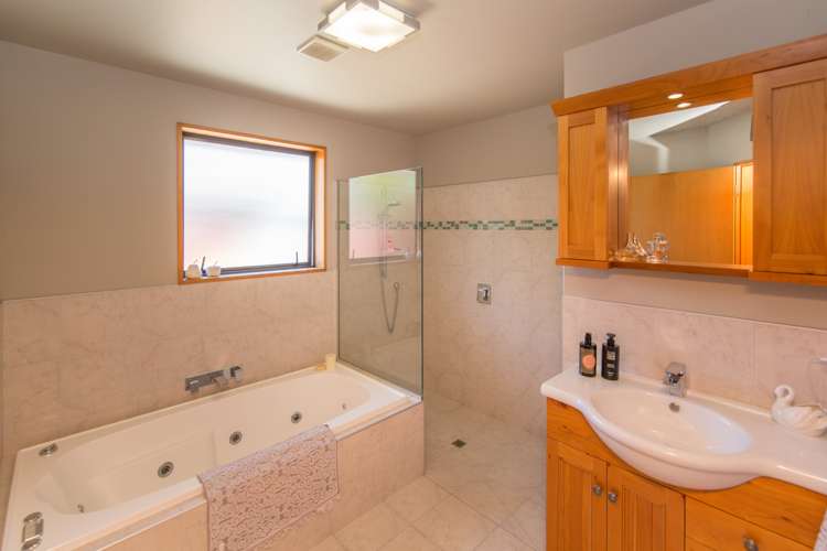 47 Gladstone Road Woodend_13