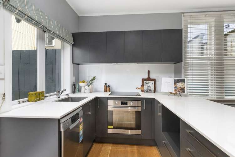 2 Porritt Avenue Mount Victoria_12