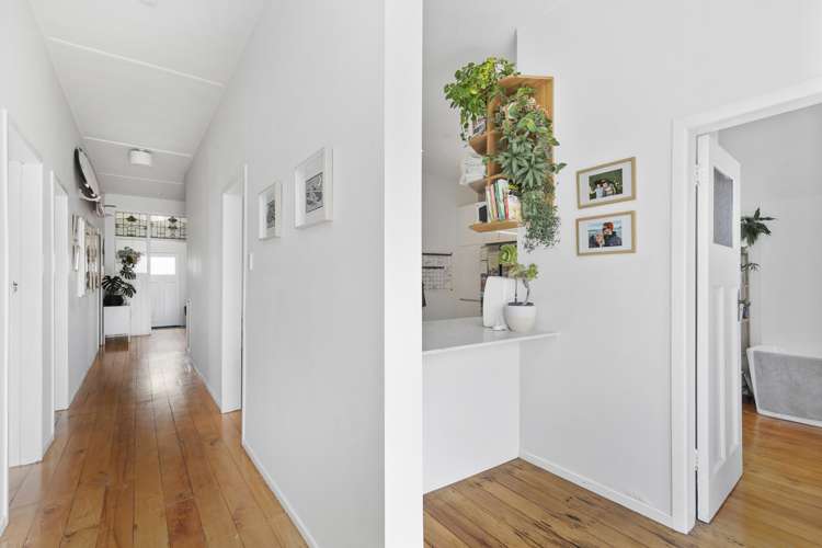 137 Onepu Road Lyall Bay_12