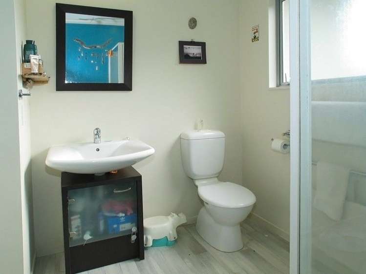 3 Paremata Drive Paremata_12