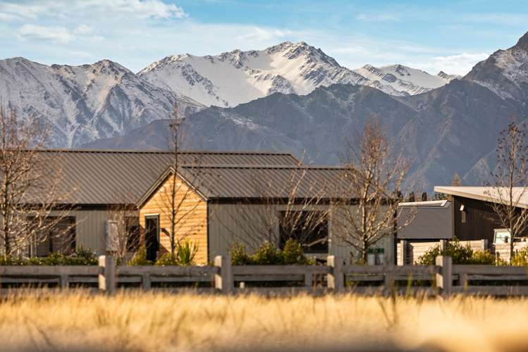 32 Riley Street Lake Hawea_19