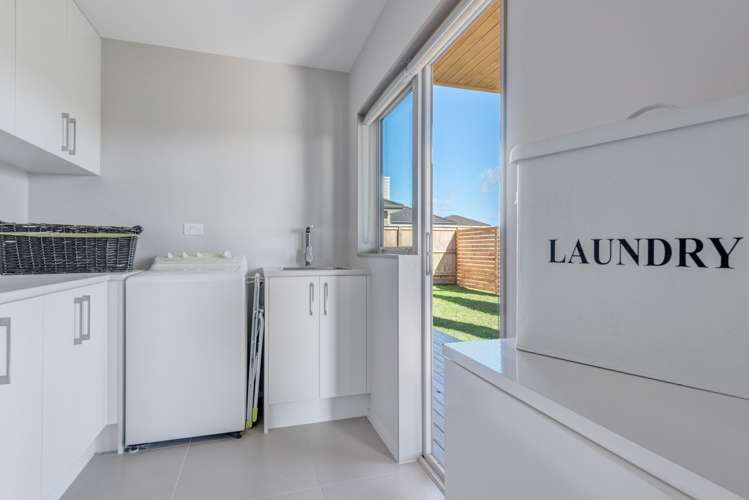 20 Defender Crescent Beachlands_12