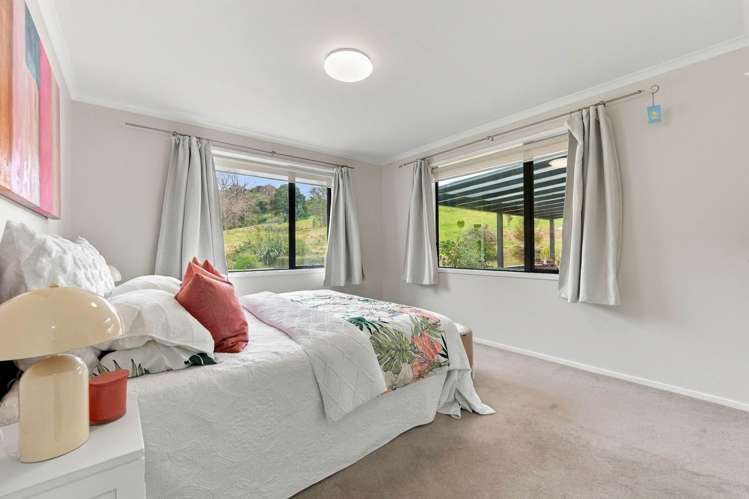 29 Whangaparaoa Road Red Beach_20